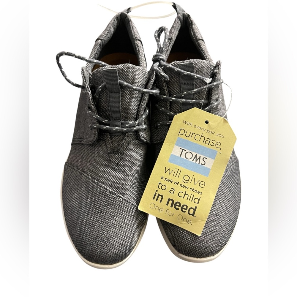 Grey Del Ray Tom’s NWT